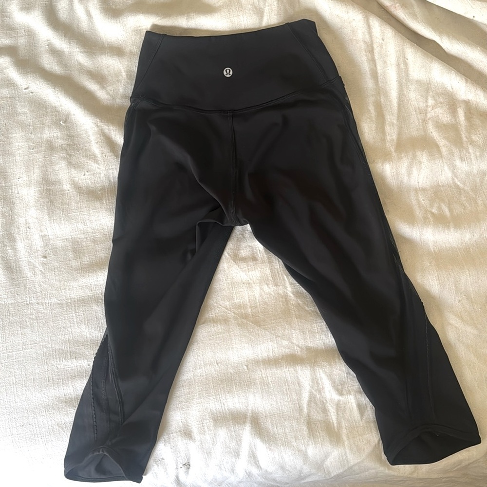 Lululemon size small capri leggings